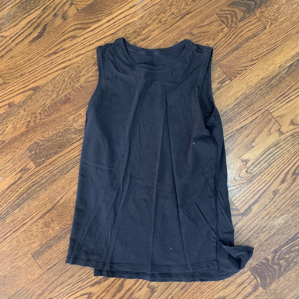 Lululemon Muscle Tee